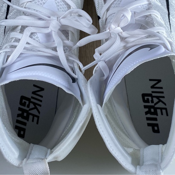 Nike Vapor Untouchable 3 Elite Football Cleats White AO3006-100 Men’s Size 10.5 - Picture 9 of 10